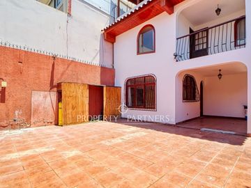 Se vende Casa Amplia Perfecta para  Empresa, Sector Centro Sur