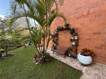 Casa de primer piso ubicada en El Carmen de Viboral
