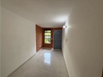 Casa de primer piso ubicada en El Carmen de Viboral