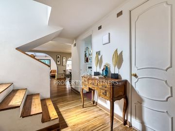 Acogedora casa completamente remodelada en Los Domínicos.