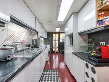 Acogedora casa completamente remodelada en Los Domínicos.