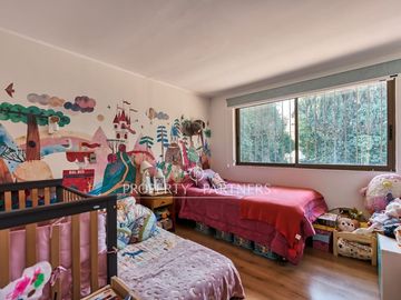 Acogedora casa completamente remodelada en Los Domínicos.