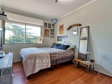 Amplia Casa en venta dentro de Condominio, Peñalolén