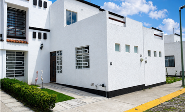 CASA EN VENTA EN SAN JUAN DEL RIO QUERETARO