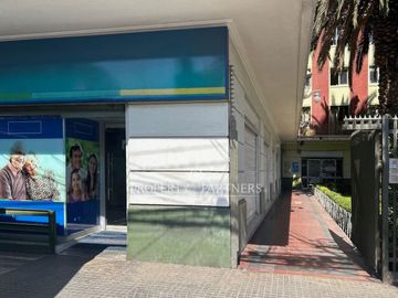 Local de 450 m2 en el sector más concurrido de Ñuñoa.
