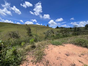 LOTE EN PARCELACI´ON ENTRE SAN ANTONIO Y LA CEJA
