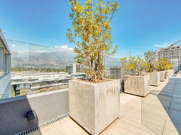 Moderno departamento de 2 dormitorios estilo mariposa en Plaza Egaña