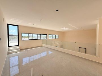 CASA EN VENTA DE UNA PLANTA EN DZITYÁ, CON ALBERCA Y 3 HABITACIONES