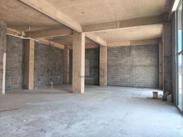 Local comercial en renta – Planta Alta | Zona Lomas 4ª Sección, San Luis Potosí
