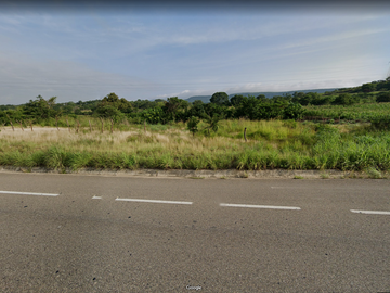 SE RENTA TERRENO SOBRE CARRETERA INTERNACIONAL OCOZOCOAUTLA