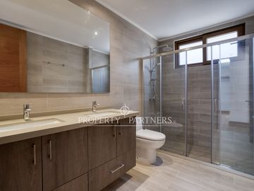 ✨ A ESTRENAR CON ENTREGA INMEDIATA | Condominio Exclusivo en La Reina Alta ✨