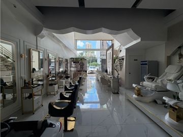 🚀SAN FRANCISCO- Local de 160 m² en Plaza Comercial A.A