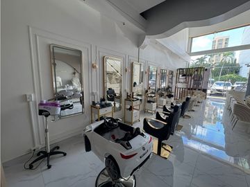 🚀SAN FRANCISCO- Local de 160 m² en Plaza Comercial A.A