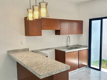 VENTA DE 2 CASAS A UNAS CUADRAS DE EJÉRCITO MEXICANO