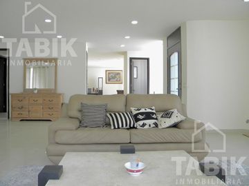 Se vende o renta casa en Lomas Contry Club con doble filtro de seguridad