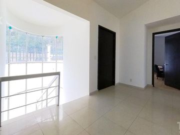 Se vende o renta casa en Lomas Contry Club con doble filtro de seguridad