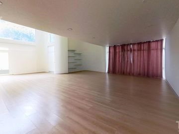 Se vende o renta casa en Lomas Contry Club con doble filtro de seguridad