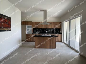 EN VENTA CASA NUEVA EN RESIDENCIAL A 5 MIN DE SUR DE CUERNA