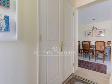 ¡Tu nuevo hogar en Las Condes te espera!   Vive en un sector residencial, cercano Metro Manquehue.