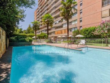 ¡Tu nuevo hogar en Las Condes te espera!   Vive en un sector residencial, cercano Metro Manquehue.
