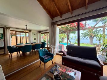 Maravillosa Casa en Venta en Puerto Velero