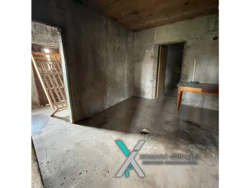 Venta de casa en excelente esquina