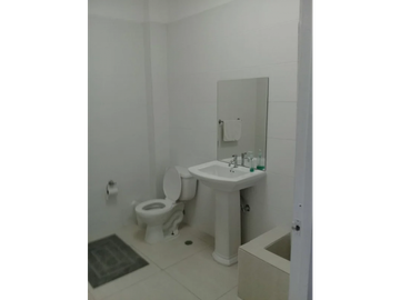LOCAL / AVE JOSE AGUSTIN ARANGO / 109M2 / PLANTA ALTA / CRYSTAL PLAZA