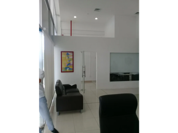 LOCAL / AVE JOSE AGUSTIN ARANGO / 109M2 / PLANTA ALTA / CRYSTAL PLAZA