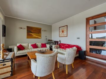 Linda casa en condominio en barrio seguro, San Carlos de Apoquindo