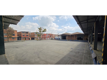 Plataforma Logística Calle 26; Muelles 16