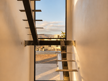 Casa nueva, A UNOS METROS DE LA PLAYA
