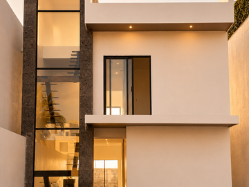 Casa nueva, A UNOS METROS DE LA PLAYA