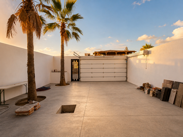 Casa nueva, A UNOS METROS DE LA PLAYA