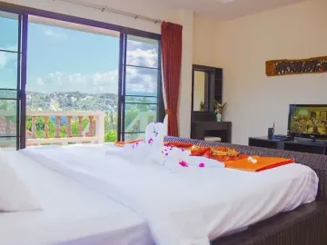4 Bedroom House for sale in Bo Phut, Surat Thani