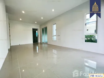 4 Bedroom House for sale in Sam Khok, Pathum Thani