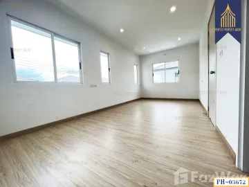 4 Bedroom House for sale in Sam Khok, Pathum Thani