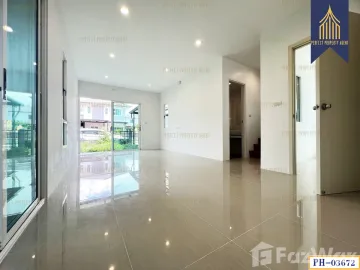 4 Bedroom House for sale in Sam Khok, Pathum Thani