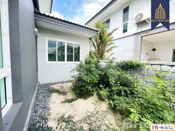 4 Bedroom House for sale in Sam Khok, Pathum Thani