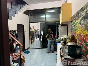 1 Bedroom Townhouse for sale in I Pan, Surat Thani