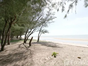 2 Bedroom Condo for sale at Baan Thew Lom