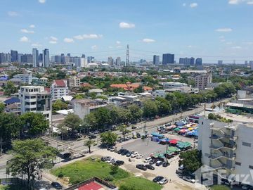 1 Bedroom Condo for sale at Baan Prachaniwet 1-Building 3