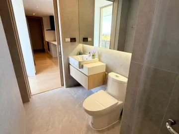 Luxury 2 bed 2 bath Condo for Sale & Rent