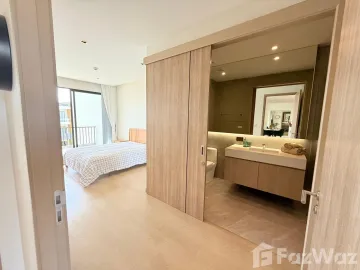 Luxury 2 bed 2 bath Condo for Sale & Rent