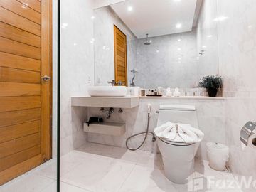 Luxury 3-Storey Villa with Stunning Sea Views in Plai Laem