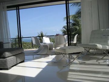 3-Bedroom Sea View Pool Villa in Bangpor / Maenam
