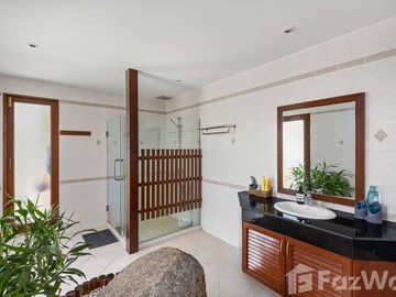 7 Bedroom Villa for sale at Nakatani Village