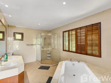 7 Bedroom Villa for sale at Nakatani Village