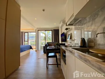 Palm View Studio Only 5 Minutes from the Beach