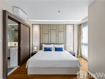 Spacious 45 sqm Studio at Mida Grande Surin - Top Resort