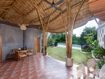 6 Bedroom Villa for sale in Susut, Bali